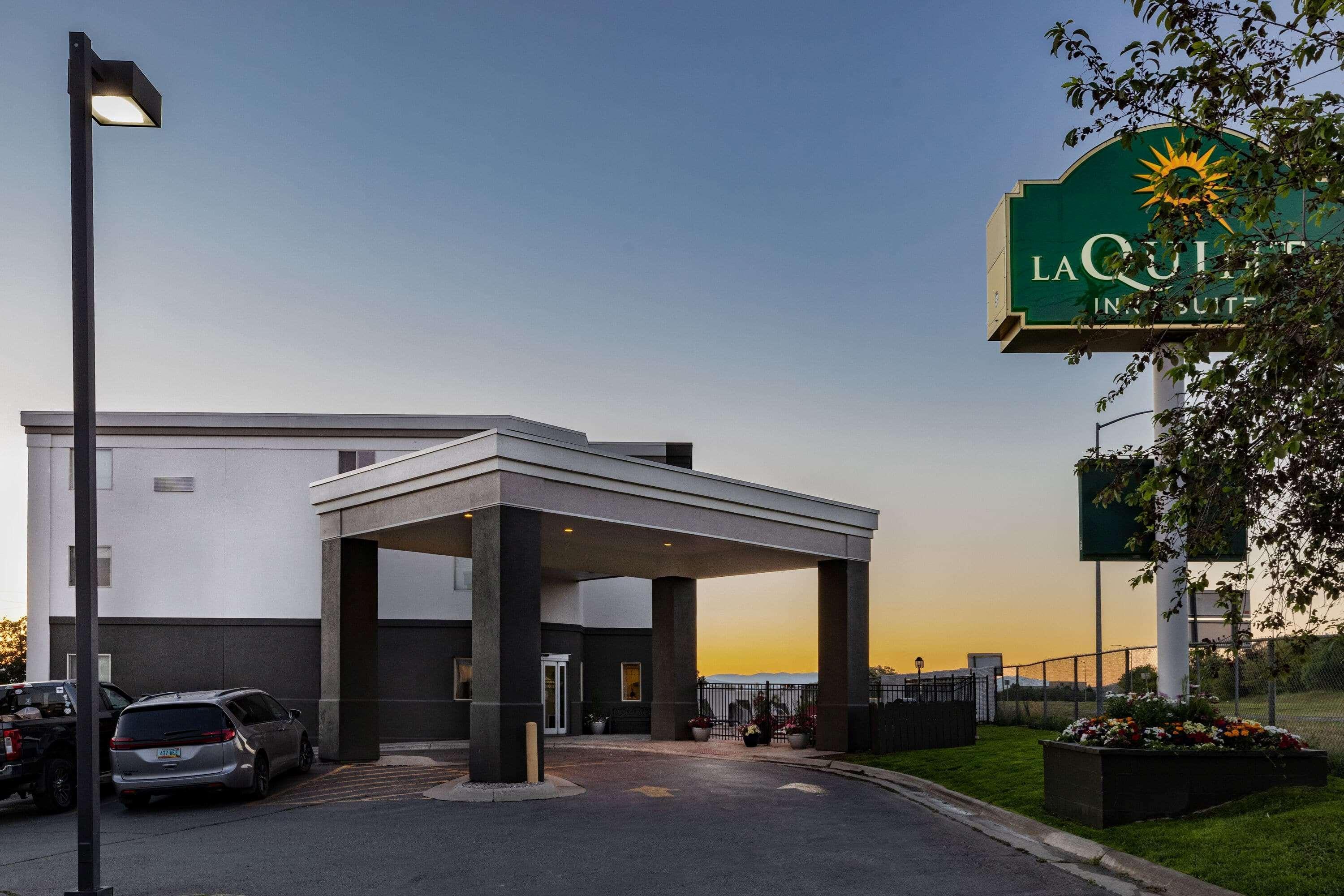 La Quinta By Wyndham Helena Hotel Exterior foto